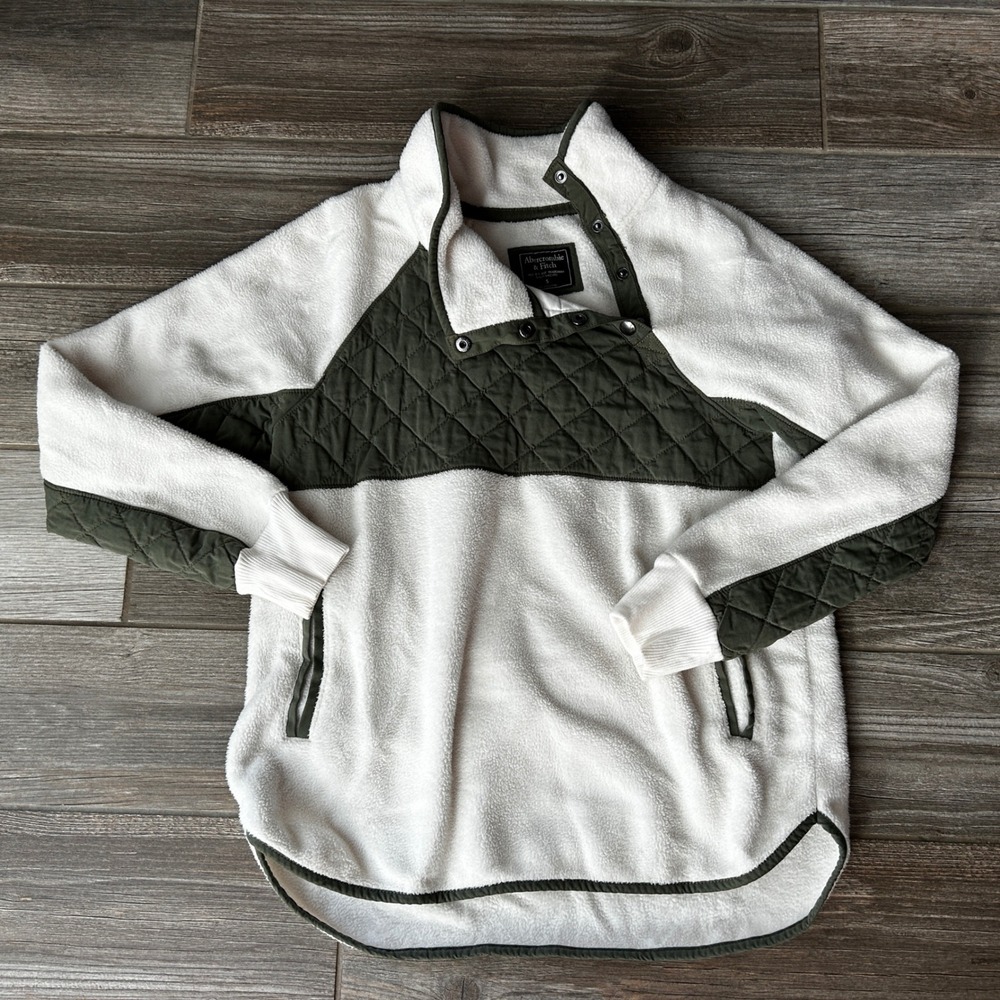 Abercrombie & Fitch Pullover Sweatshirt Quilted‎ Sherpa Fleece Womens Small